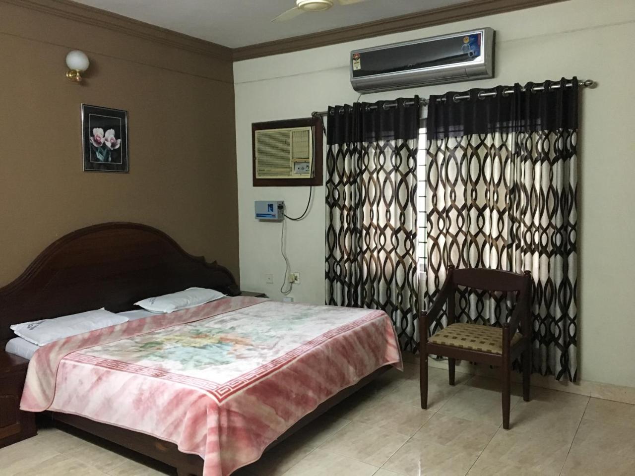 Hotel Royal Wings Nedumbassery Exterior photo